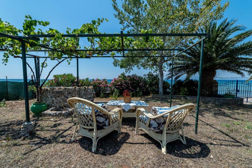 Front Beach House Skala Kallirachis Exterior photo
