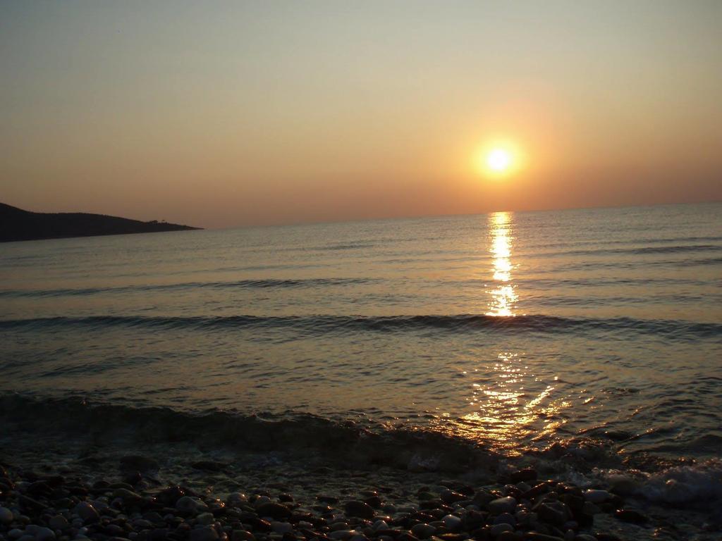 Front Beach House Skala Kallirachis Exterior photo